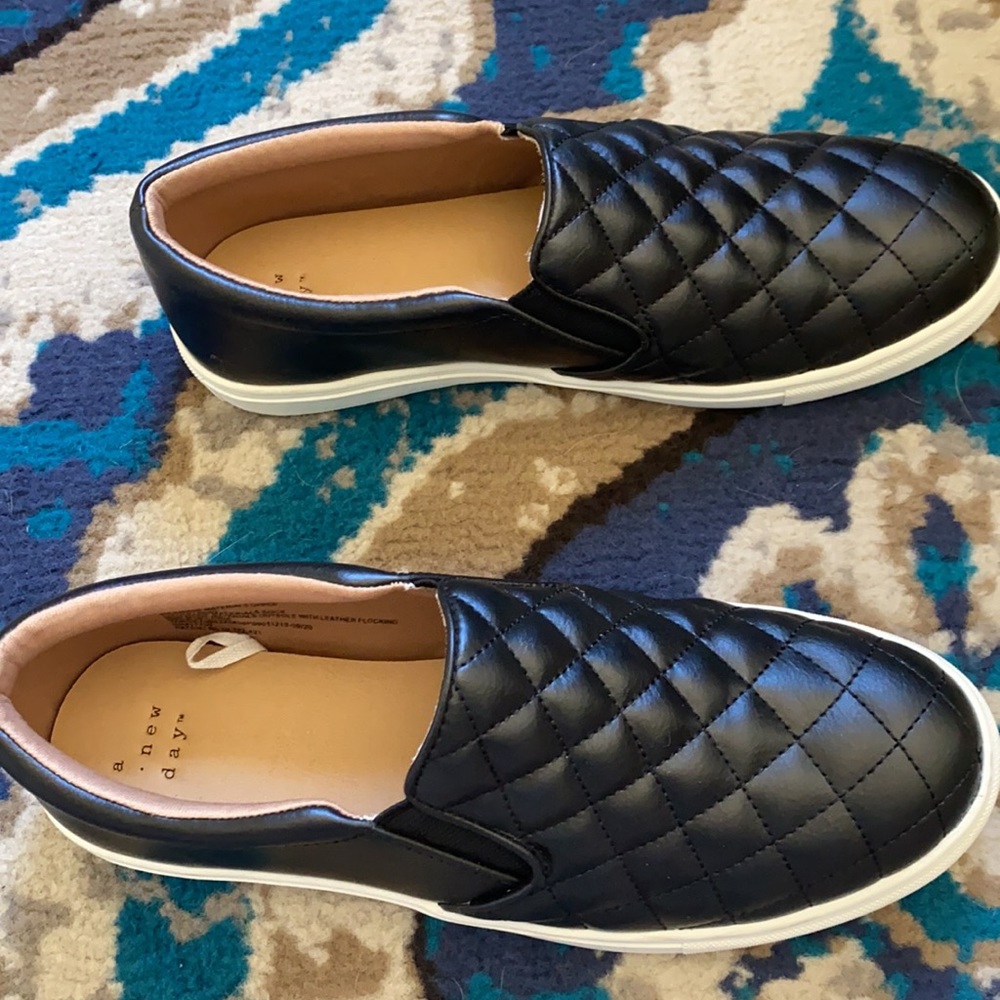 A New Day black slip on sneakers size 8.5 women’s - Picture 4 of 8